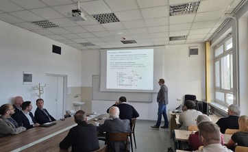 Zastosowanie spektroskopii EPR do badania reaktywnych form tlenu generowanych przez zieleń indocyjaninową w kontekście terapii fotodynamicznej